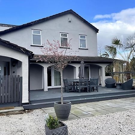Spacious 2 Bed Ribble Valley Apartment Μπλάκμπερν Εξωτερικό φωτογραφία