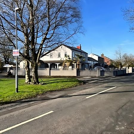 Spacious 2 Bed Ribble Valley Apartment Μπλάκμπερν Εξωτερικό φωτογραφία